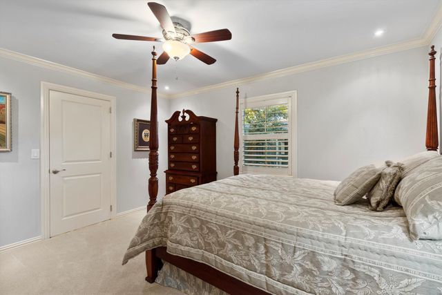 1432 Sylvan Avenue, Dallas, TX 75208