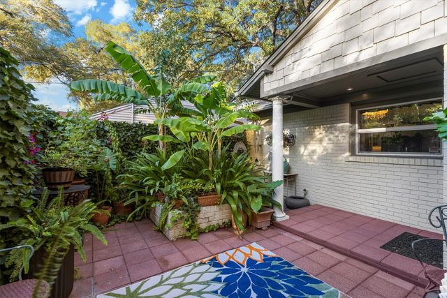 1432 Sylvan Avenue, Dallas, TX 75208