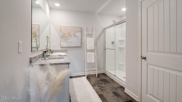 9 S Thorn Tree Street, Byhalia, MS 38611