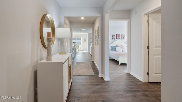 9 S Thorn Tree Street, Byhalia, MS 38611