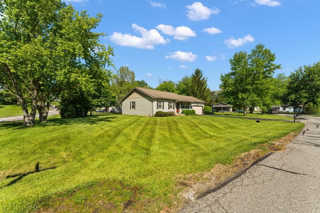 2156 St Joseph Lane, Valparaiso, IN 46385