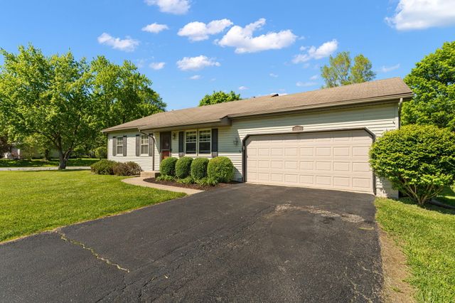 2156 St Joseph Lane, Valparaiso, IN 46385