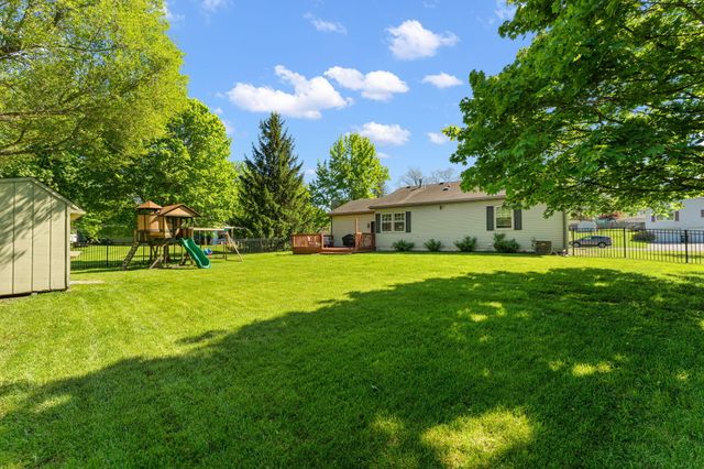 2156 St Joseph Lane, Valparaiso, IN 46385