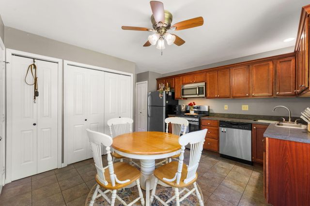 2156 St Joseph Lane, Valparaiso, IN 46385