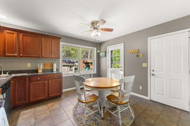2156 St Joseph Lane, Valparaiso, IN 46385