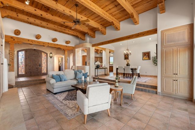 25 First Mesa Court, Placitas, NM 87043