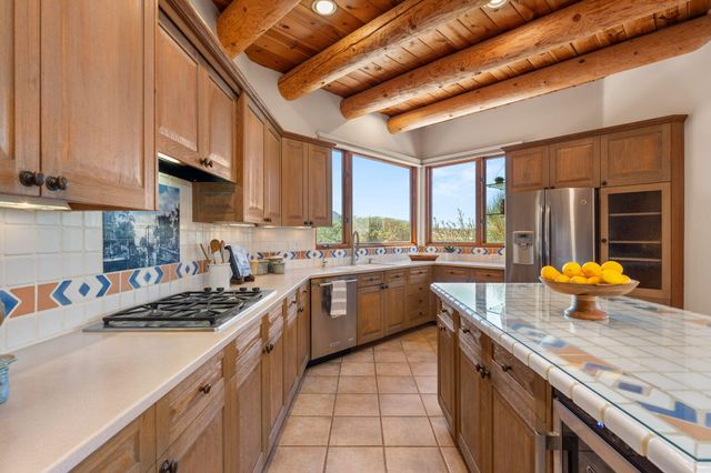 25 First Mesa Court, Placitas, NM 87043