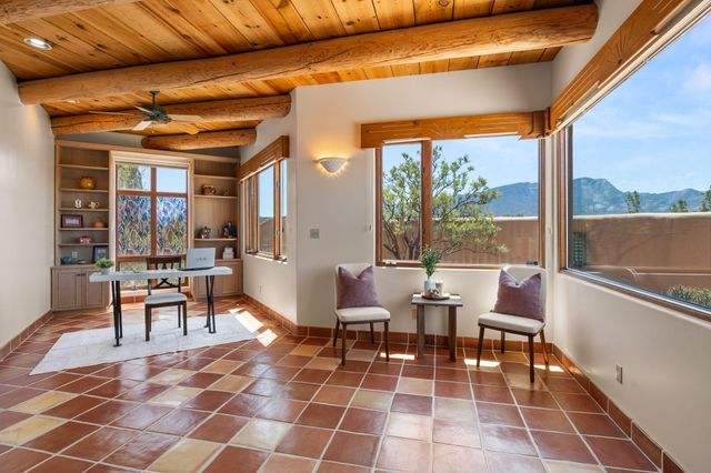 25 First Mesa Court, Placitas, NM 87043
