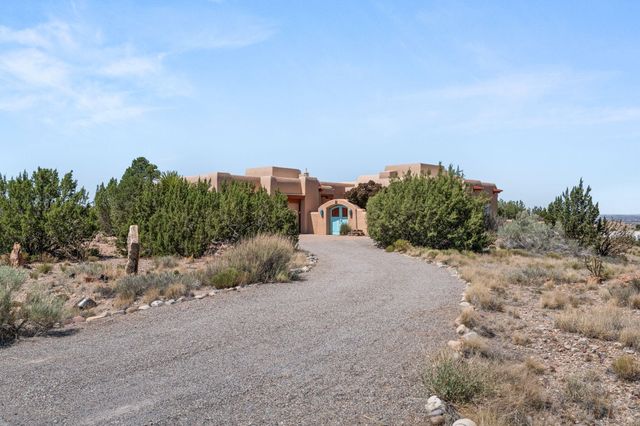25 First Mesa Court, Placitas, NM 87043