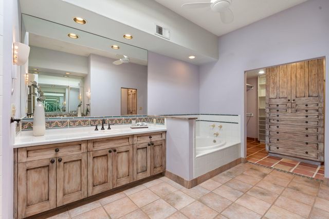 25 First Mesa Court, Placitas, NM 87043