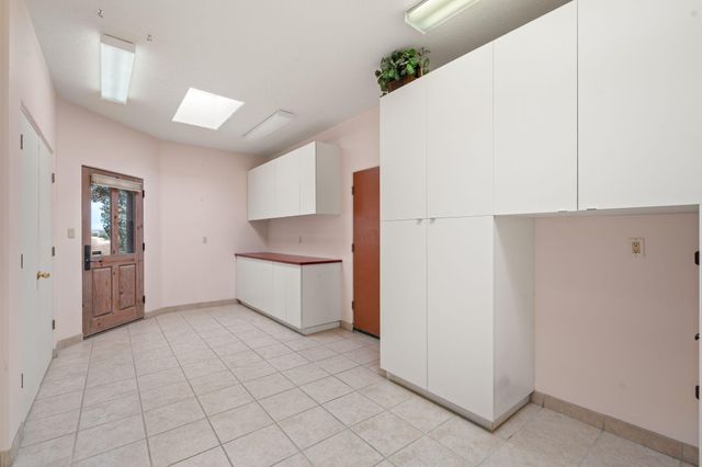 25 First Mesa Court, Placitas, NM 87043