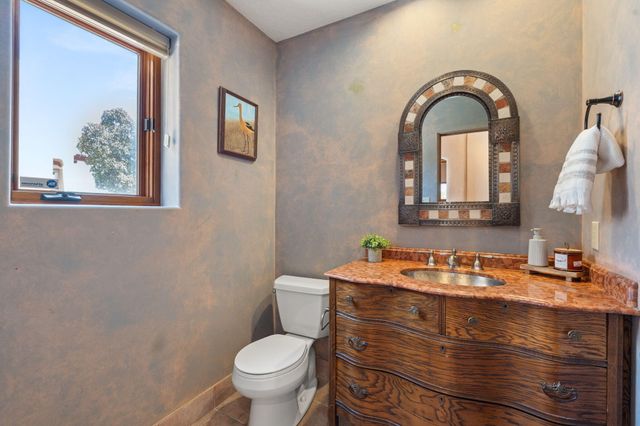 25 First Mesa Court, Placitas, NM 87043