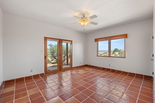25 First Mesa Court, Placitas, NM 87043