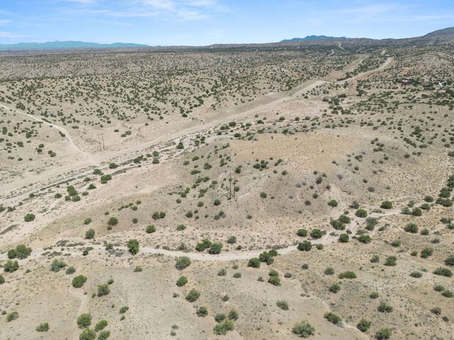 25 First Mesa Court, Placitas, NM 87043