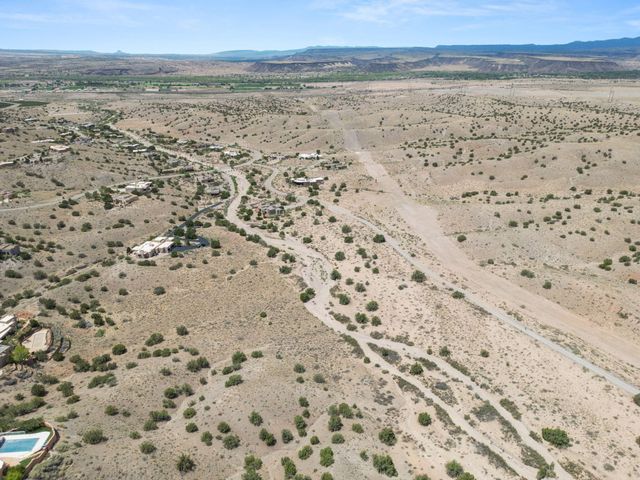 25 First Mesa Court, Placitas, NM 87043
