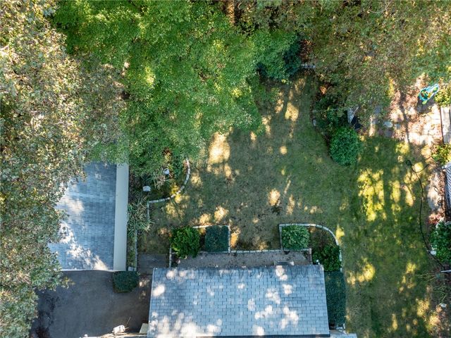 15 Welcome Road, Smithfield, RI 02917