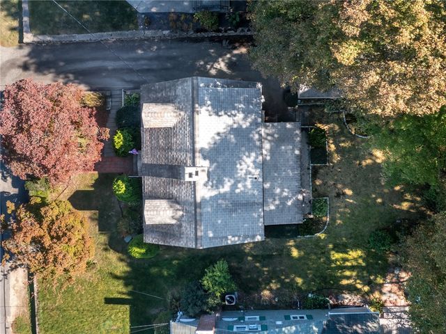 15 Welcome Road, Smithfield, RI 02917