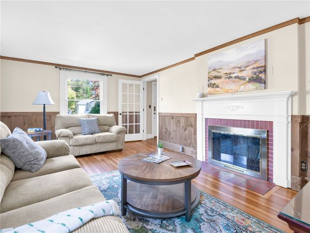 15 Welcome Road, Smithfield, RI 02917