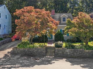 15 Welcome Road, Smithfield, RI 02917