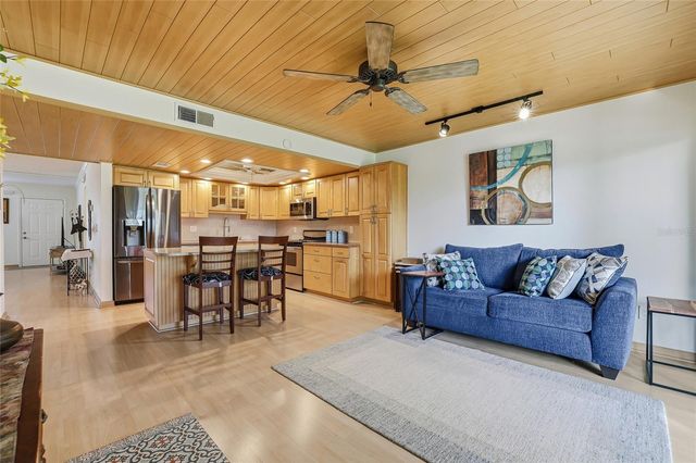 5085 1ST STREET NE 244, St Petersburg, FL 33703