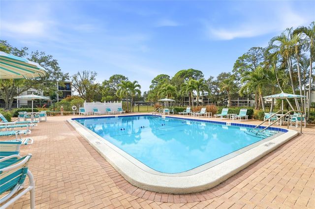 5085 1ST STREET NE 244, St Petersburg, FL 33703