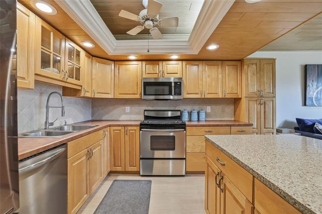 5085 1ST STREET NE 244, St Petersburg, FL 33703