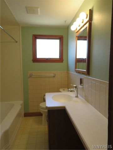 262 Lydia Lane, Cheektowaga, NY 14225