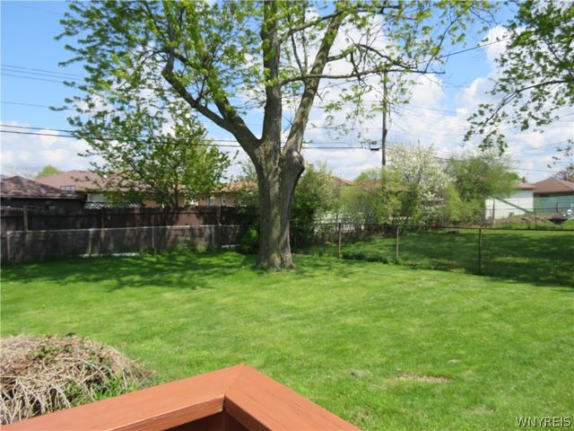 262 Lydia Lane, Cheektowaga, NY 14225