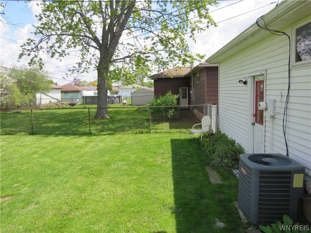 262 Lydia Lane, Cheektowaga, NY 14225