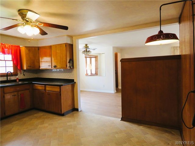 262 Lydia Lane, Cheektowaga, NY 14225
