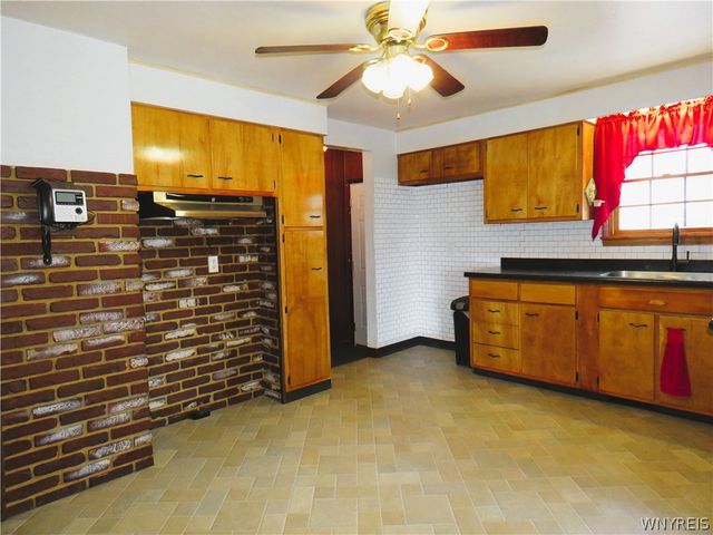 262 Lydia Lane, Cheektowaga, NY 14225