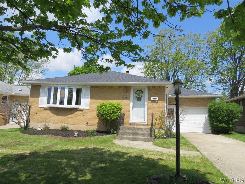 262 Lydia Lane, Cheektowaga, NY 14225