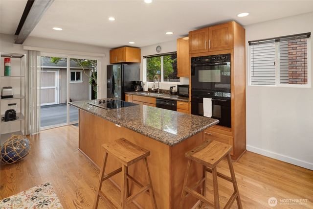2602 NW 62nd Street, Seattle, WA 98107