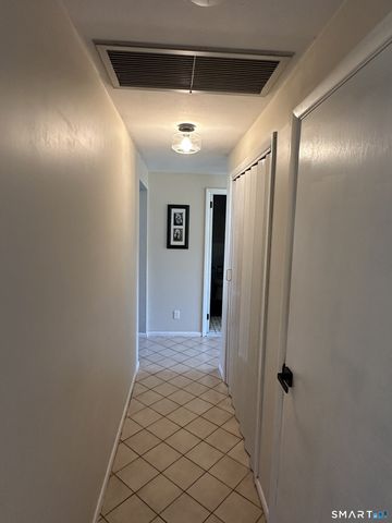 11 York Road, Berlin, CT 06037