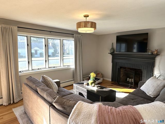 11 York Road, Berlin, CT 06037