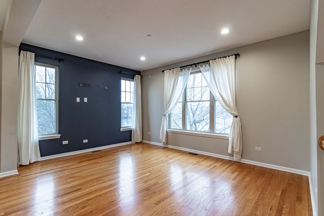 1140 Danforth Court, Vernon Hills, IL 60061