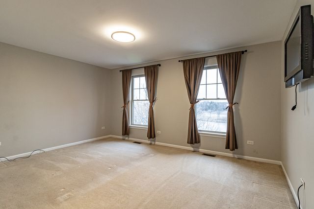 1140 Danforth Court, Vernon Hills, IL 60061