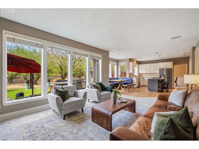 31175 Sw WILLAMETTE Way, Wilsonville, OR 97070