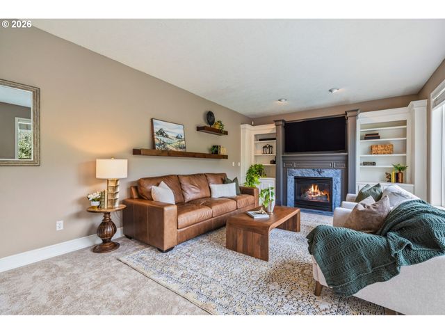 31175 Sw WILLAMETTE Way, Wilsonville, OR 97070