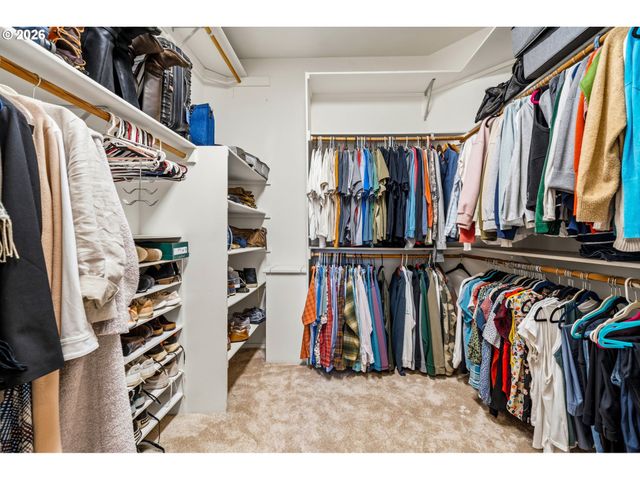 31175 Sw WILLAMETTE Way, Wilsonville, OR 97070