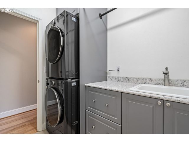 31175 Sw WILLAMETTE Way, Wilsonville, OR 97070