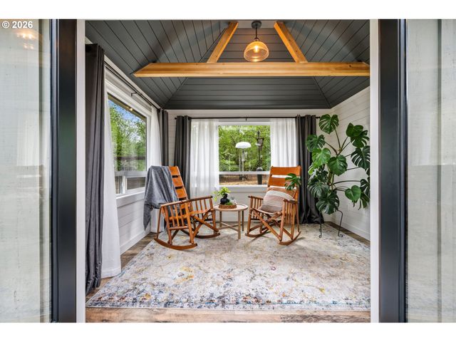 31175 Sw WILLAMETTE Way, Wilsonville, OR 97070