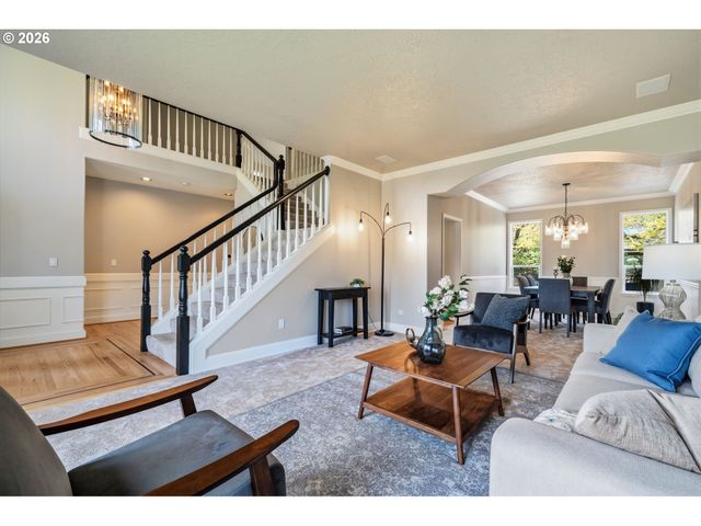 31175 Sw WILLAMETTE Way, Wilsonville, OR 97070