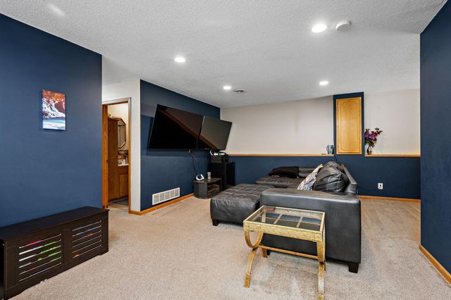 13128 Jenkins Drive, Becker, MN 55308