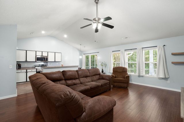 5114 Thornton Drive, Summerville, SC 29485