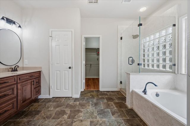 536 Forest Hill Drive, Coppell, TX 75019