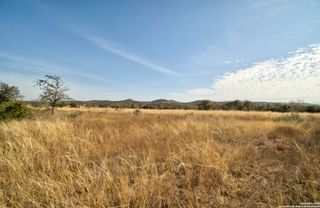 158 Seep Springs, Camp Verde, TX 78010