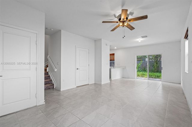 1100 SE 26 TER, Homestead, FL 33035
