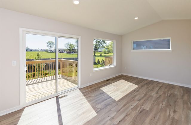 6411 NE 11th Court, Des Moines, IA 50313
