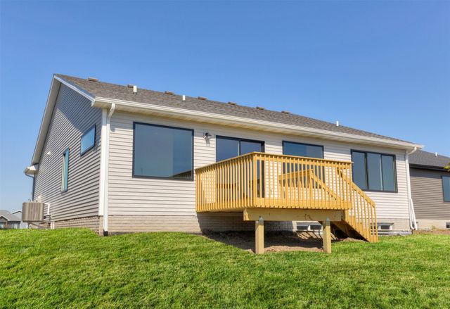 6411 NE 11th Court, Des Moines, IA 50313